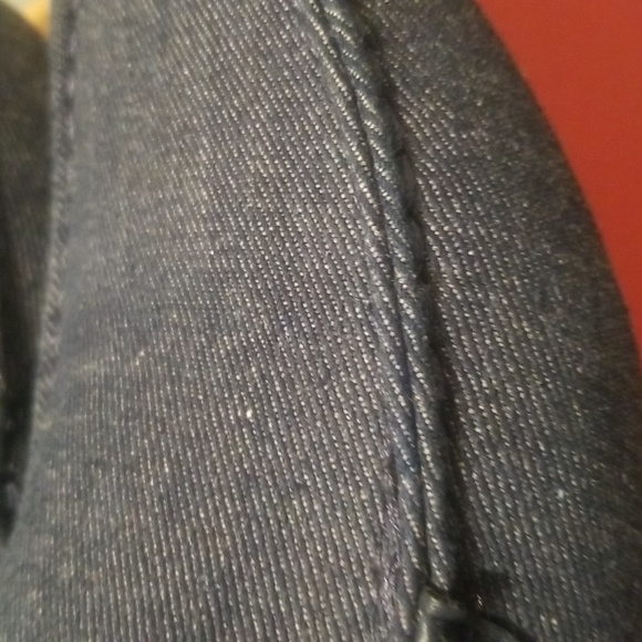 Shoes - Picture 5 of 8